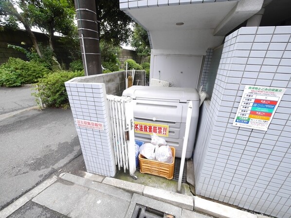 ＤＯＭ二子新地の物件内観写真